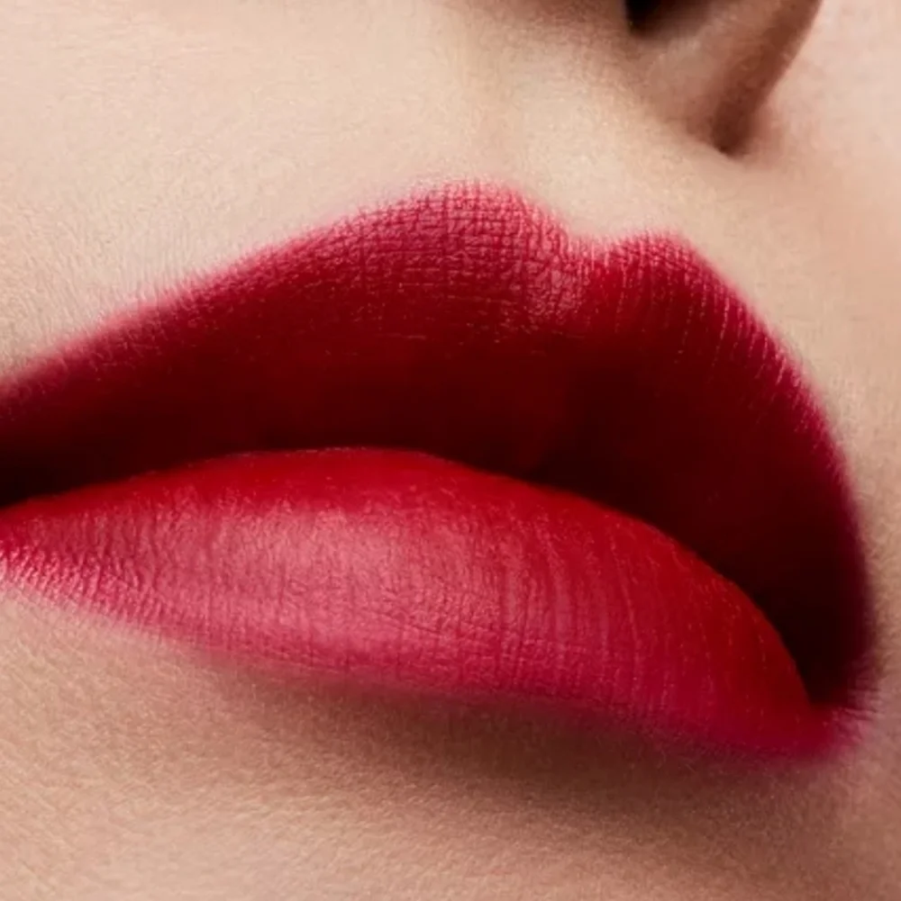 MAC E for Effortless Love Me Lipstick 423